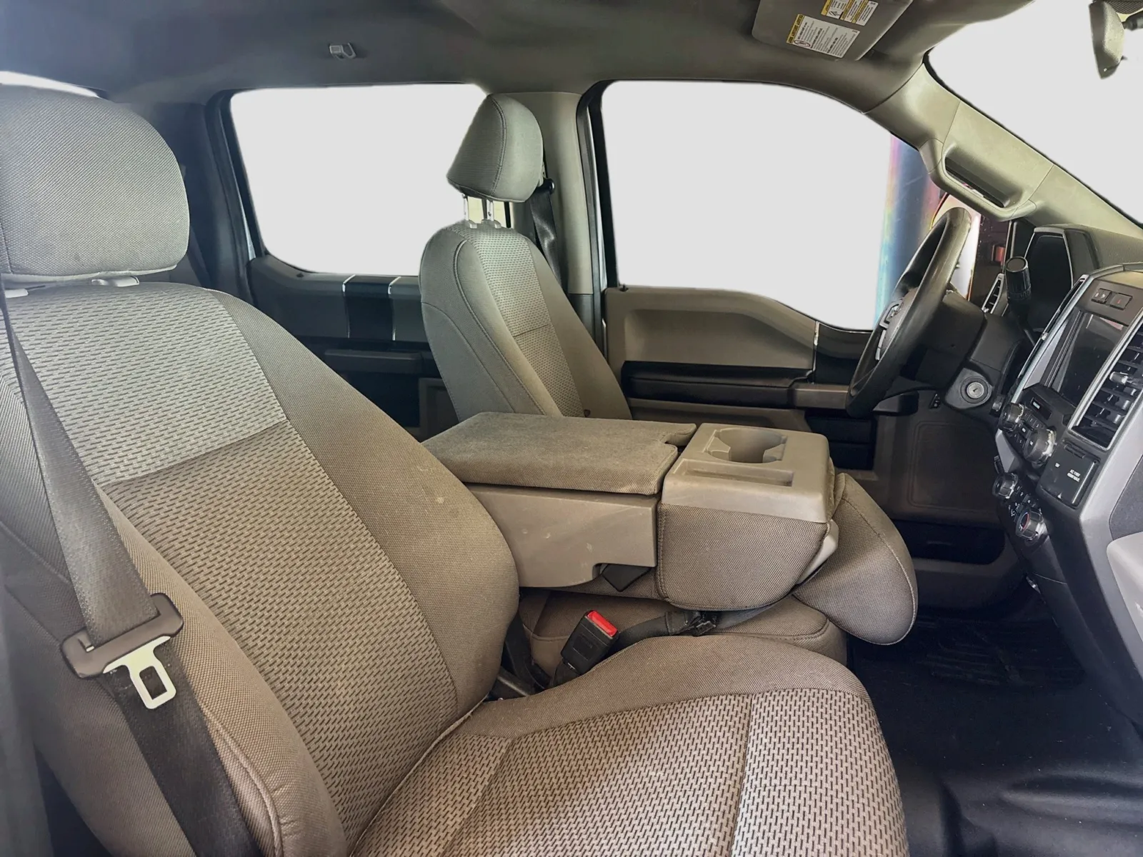 Ford F-250 photo 17