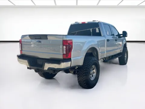 More photos of 2021 Ford Super Duty F-250 SRW XLT at KarGenie, CA