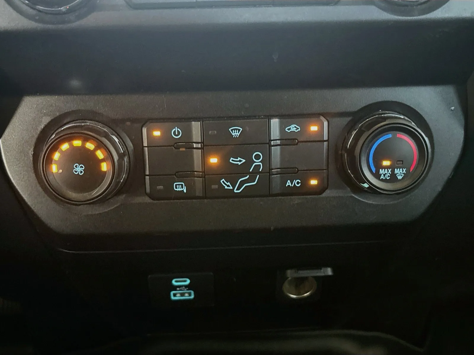 Ford F-250 photo 11