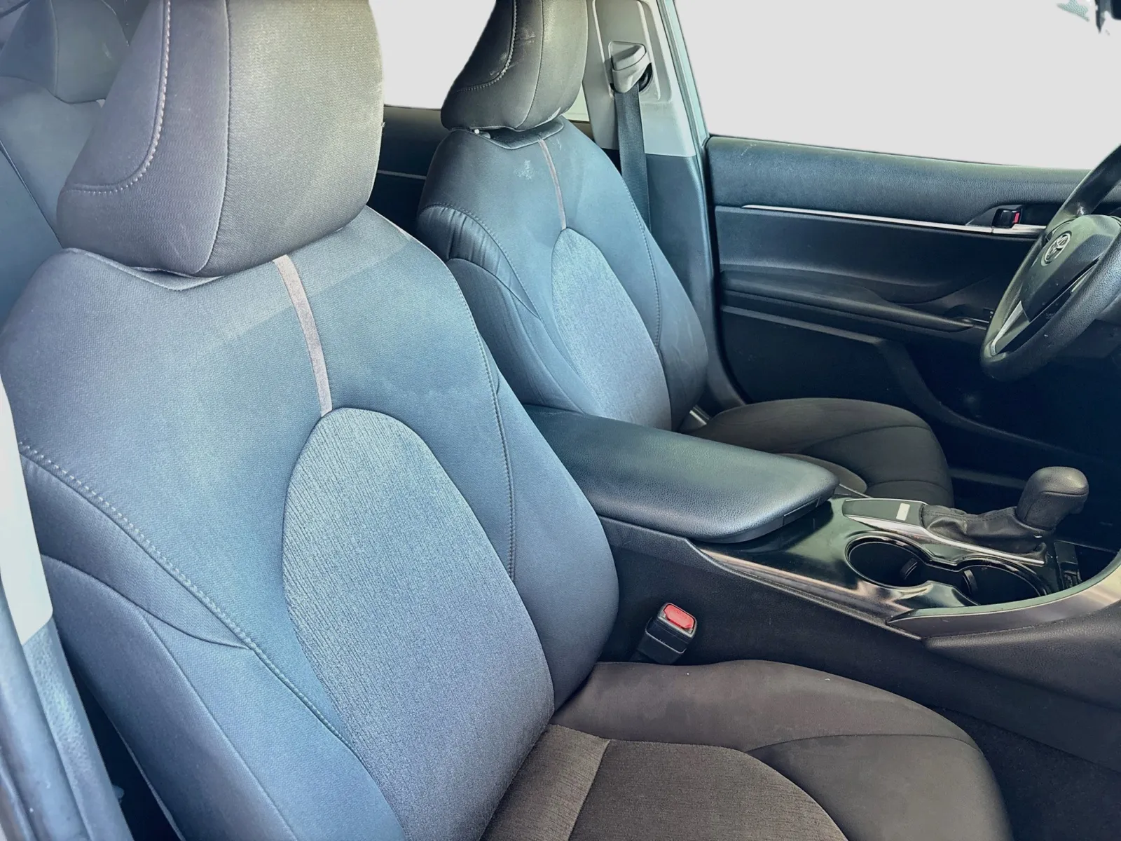 Toyota Camry photo 19