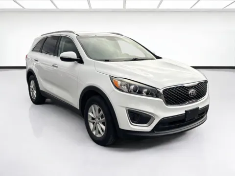 Another view of 2018 Kia Sorento LX for sale in Fontana, CA at KarGenie