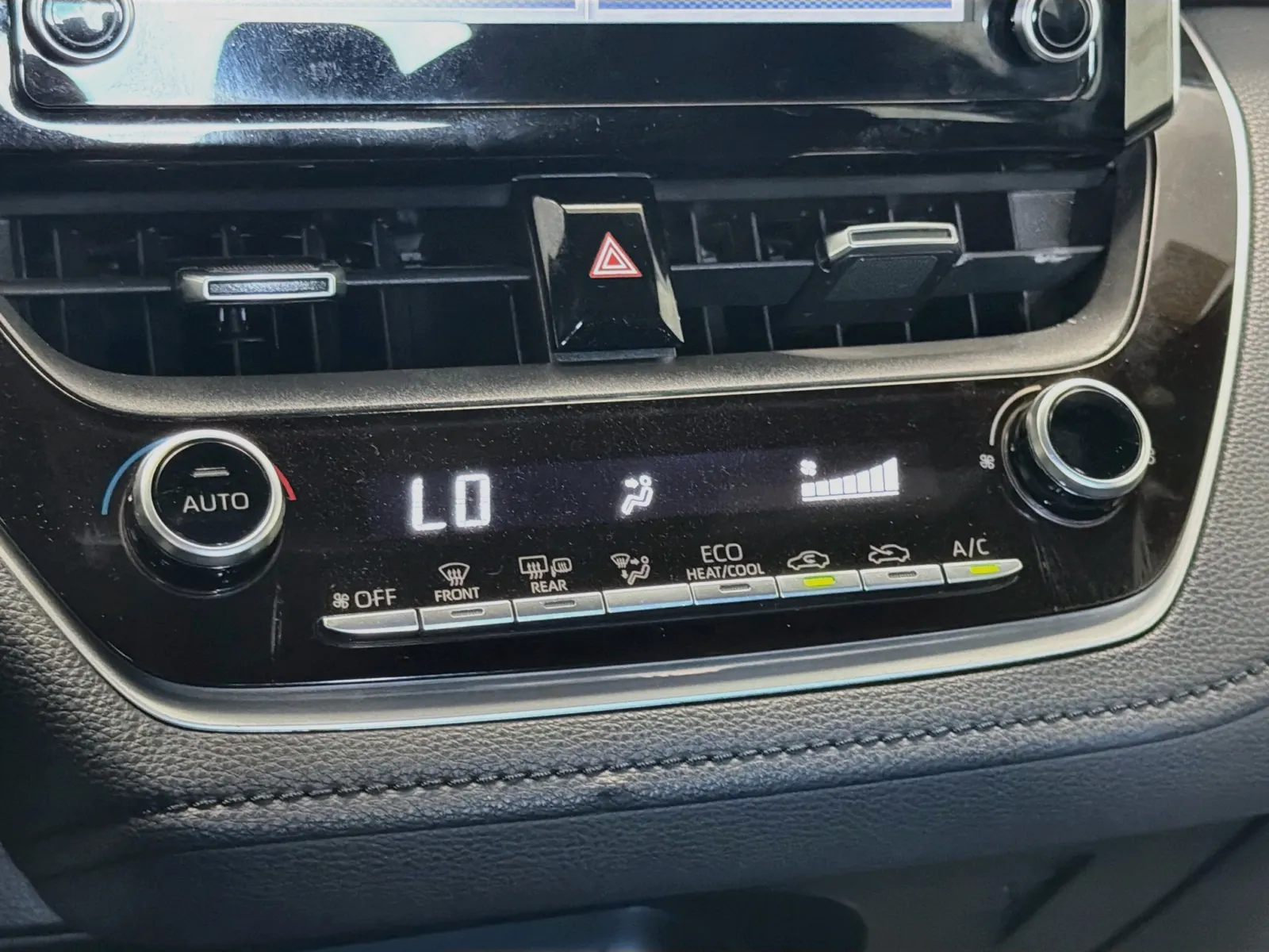 Toyota Corolla photo 10