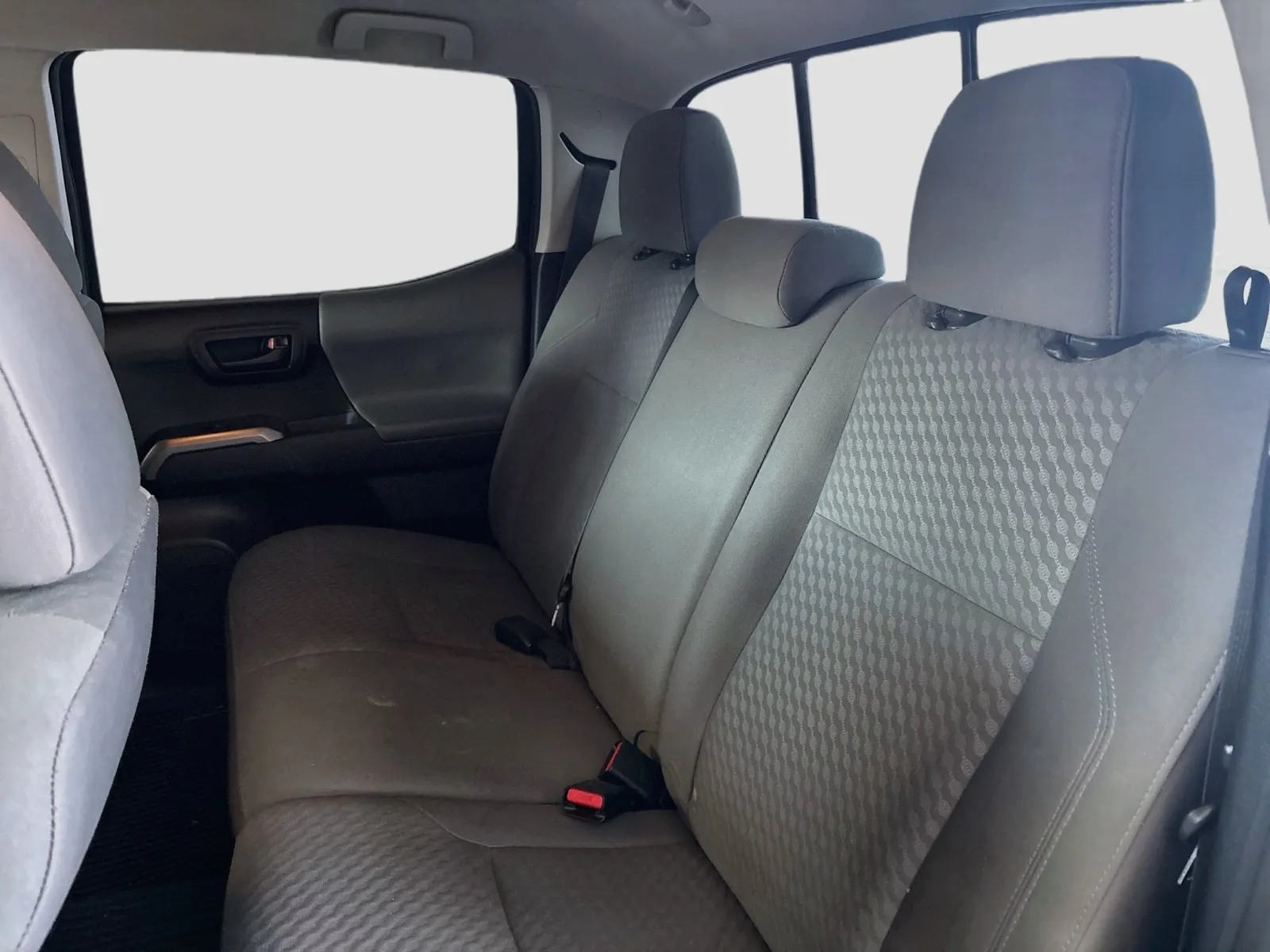 Toyota Tacoma photo 16