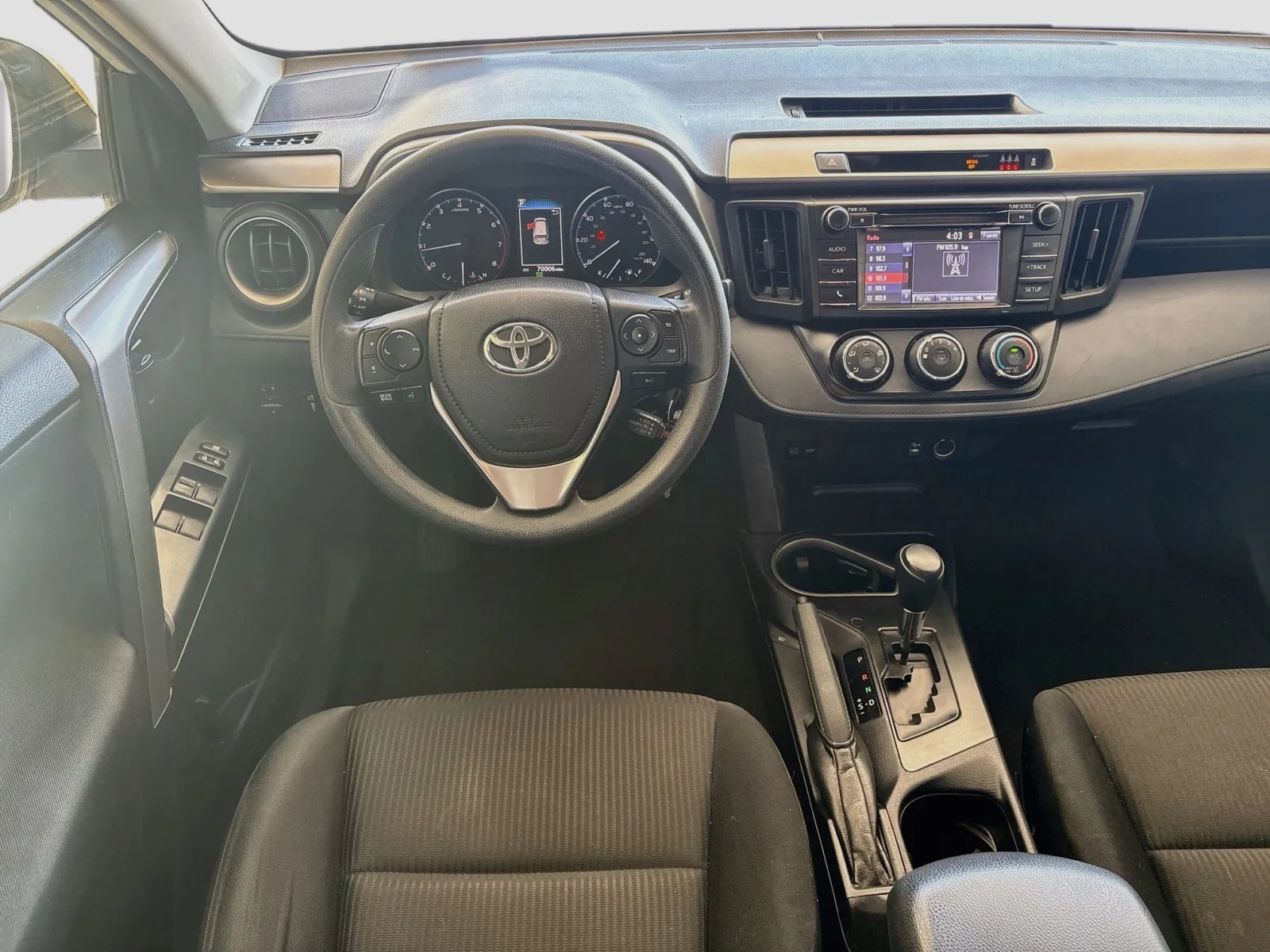 Toyota RAV4 photo 15