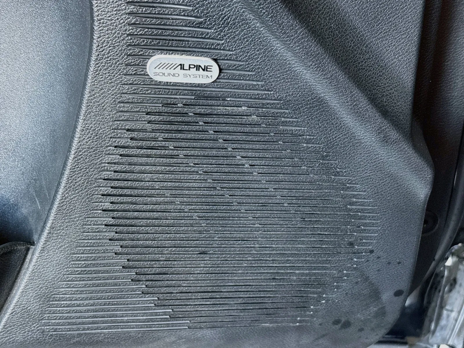 Dodge Challenger photo 15