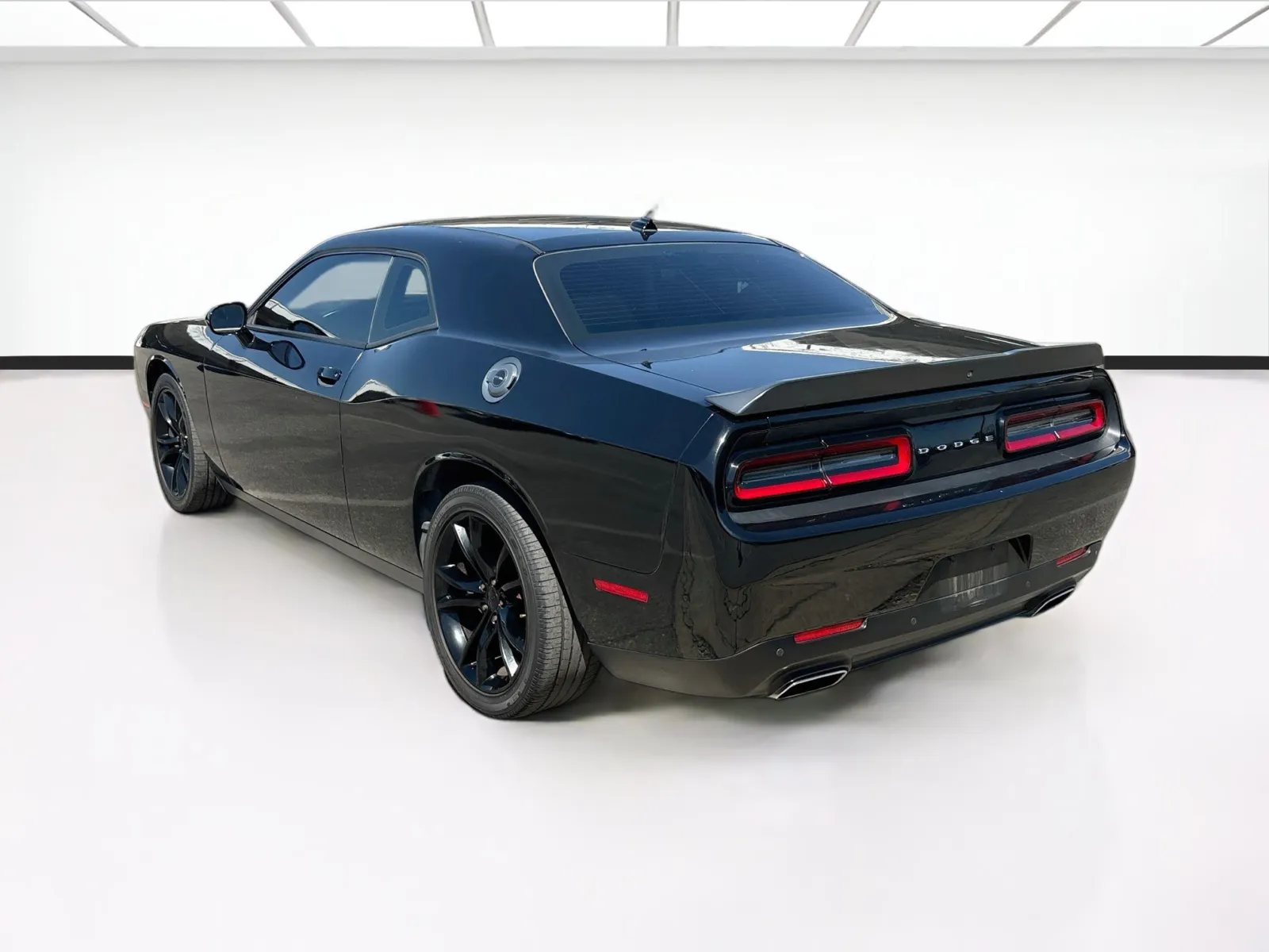 Dodge Challenger photo 6