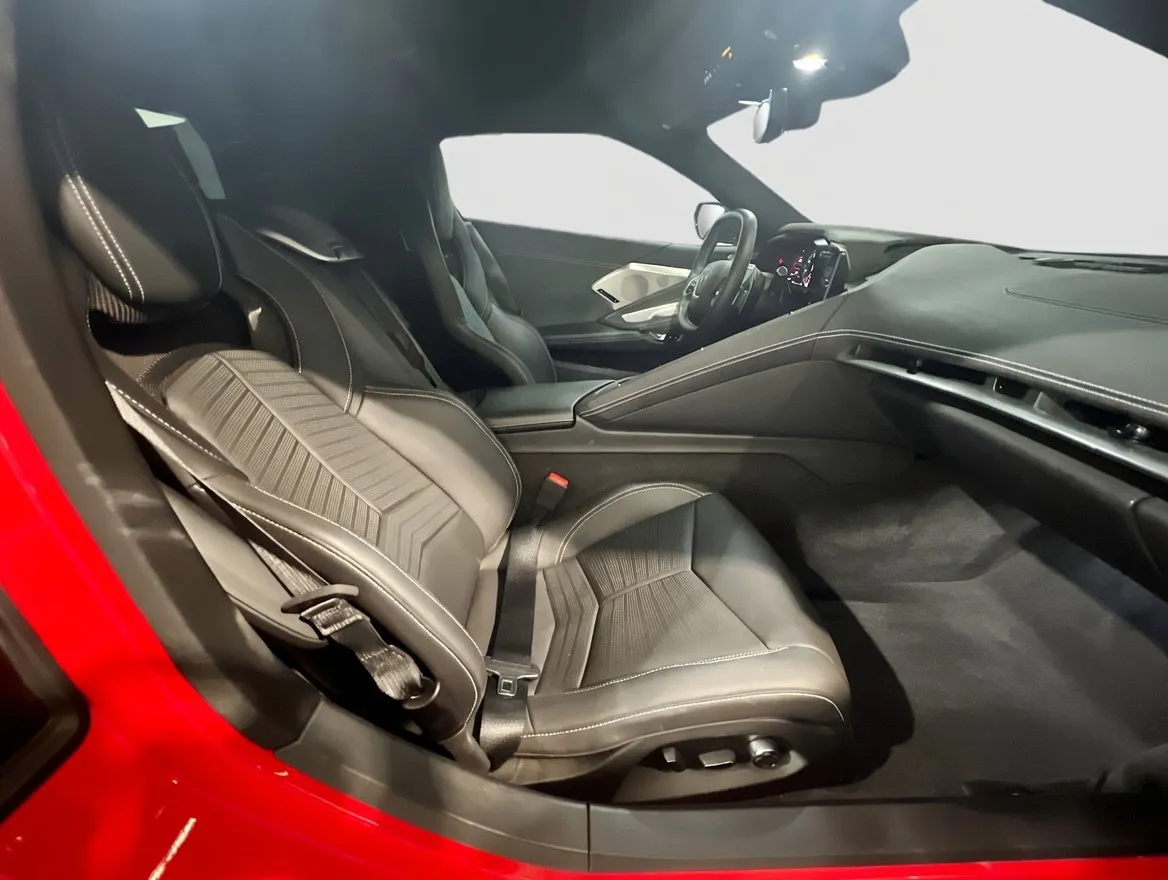 Chevrolet Corvette photo 19