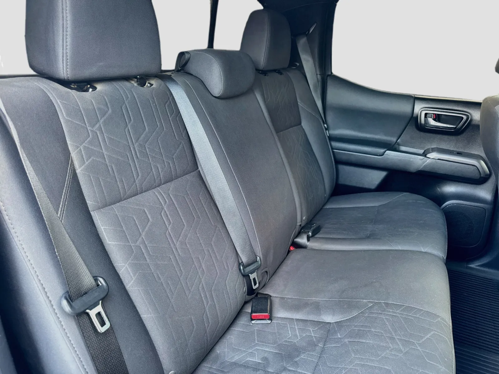 Toyota Tacoma photo 17