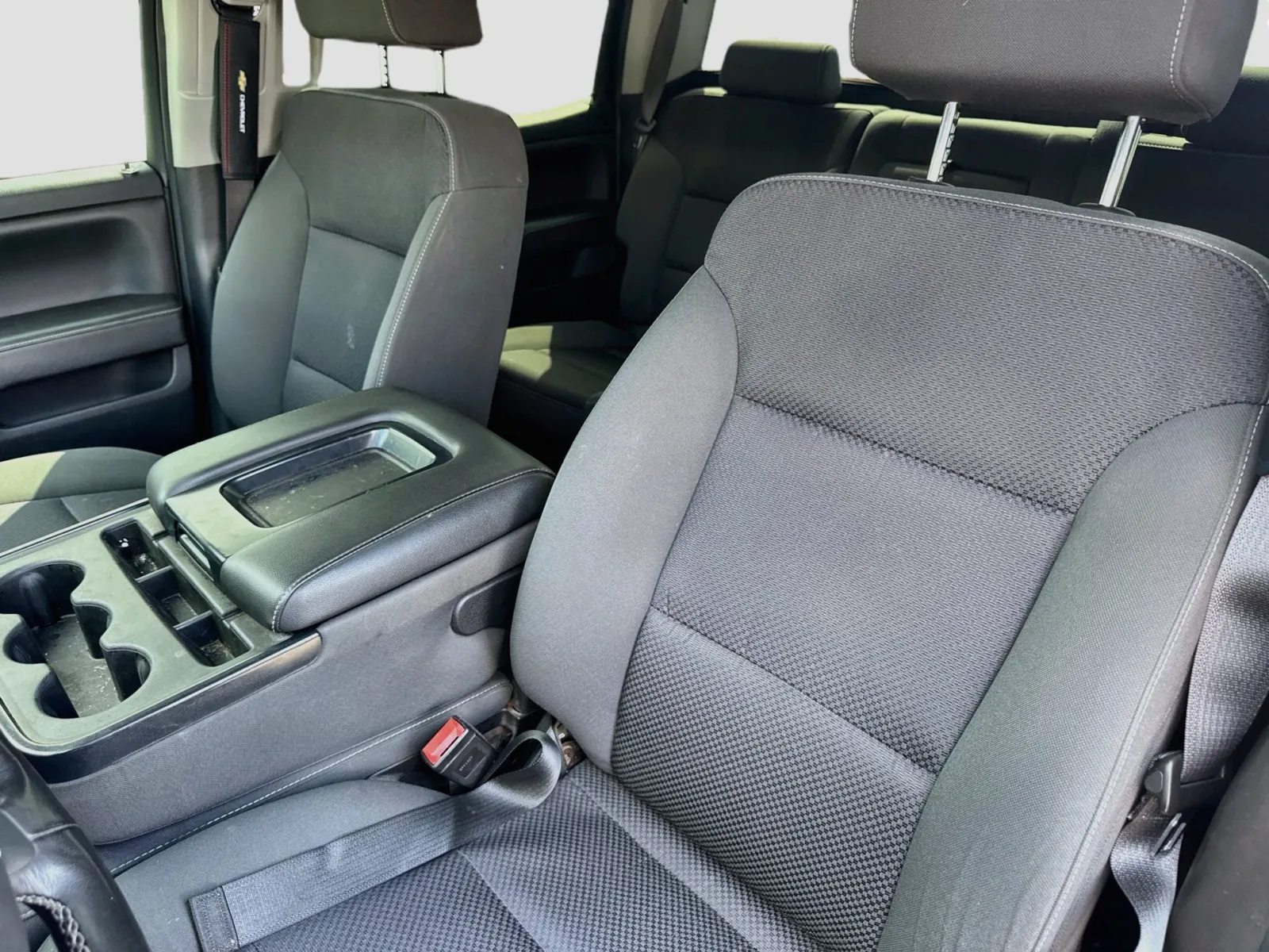 Chevrolet Silverado photo 12