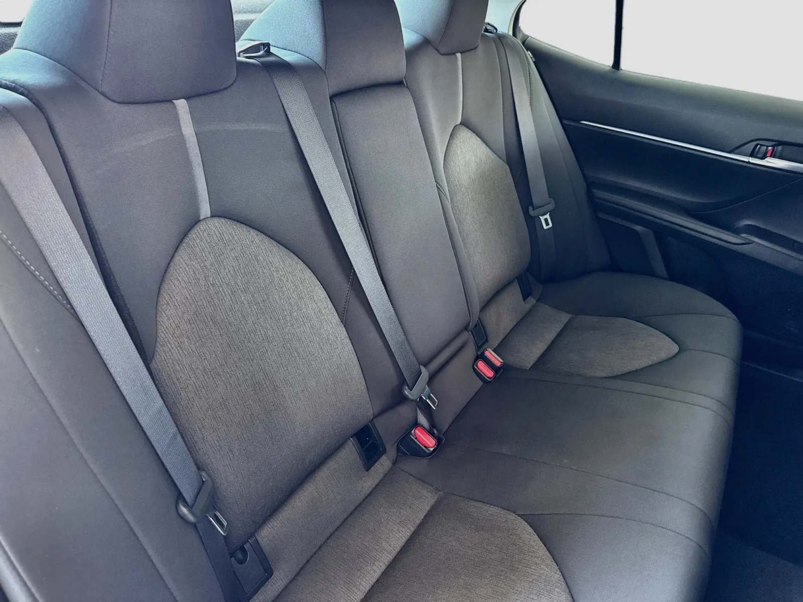 Toyota Camry photo 16