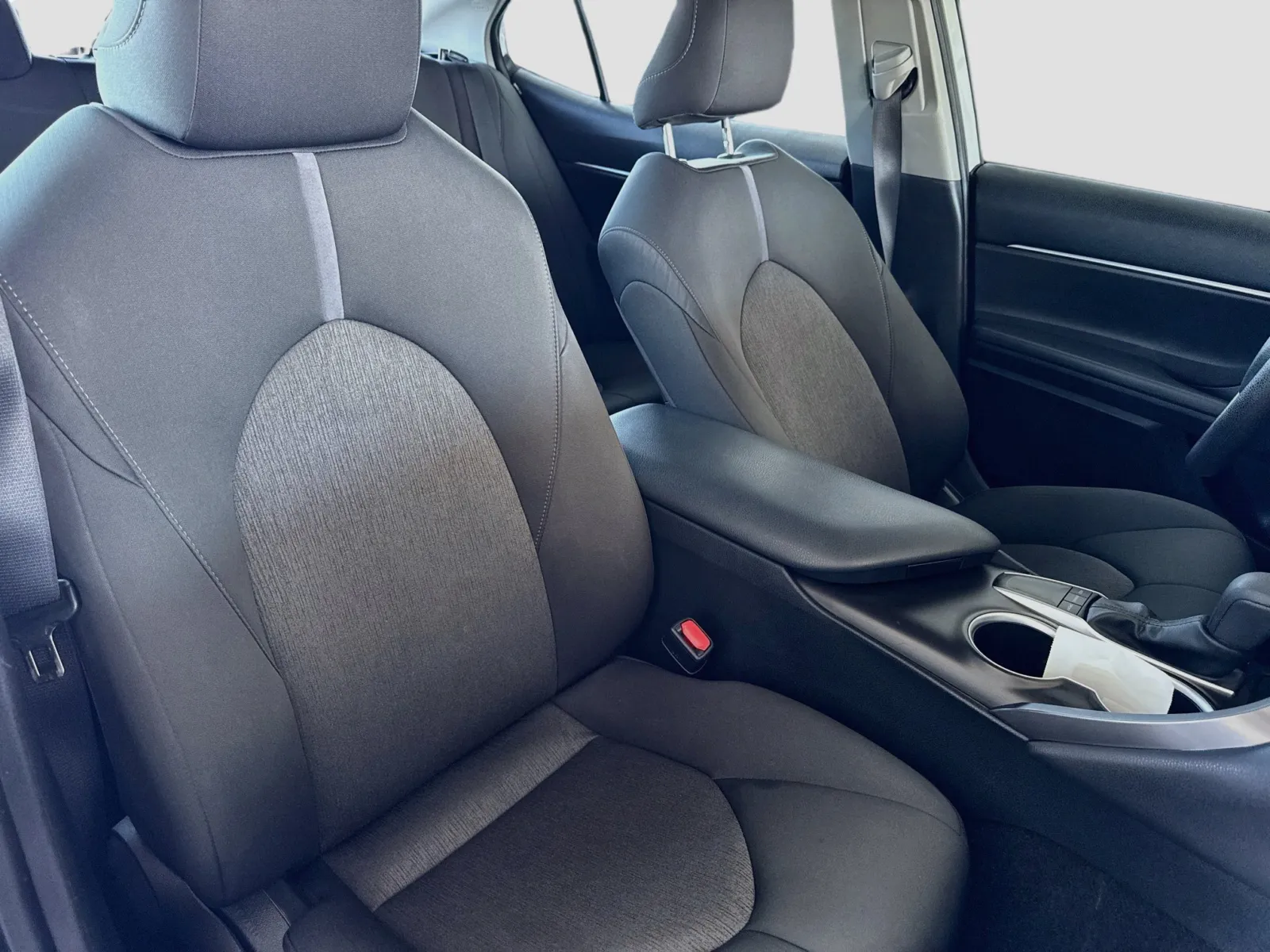 Toyota Camry photo 17
