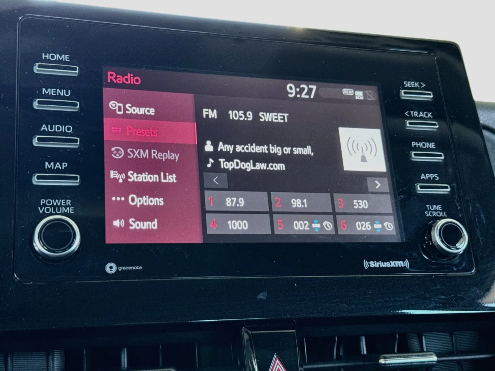 Toyota Camry photo 10