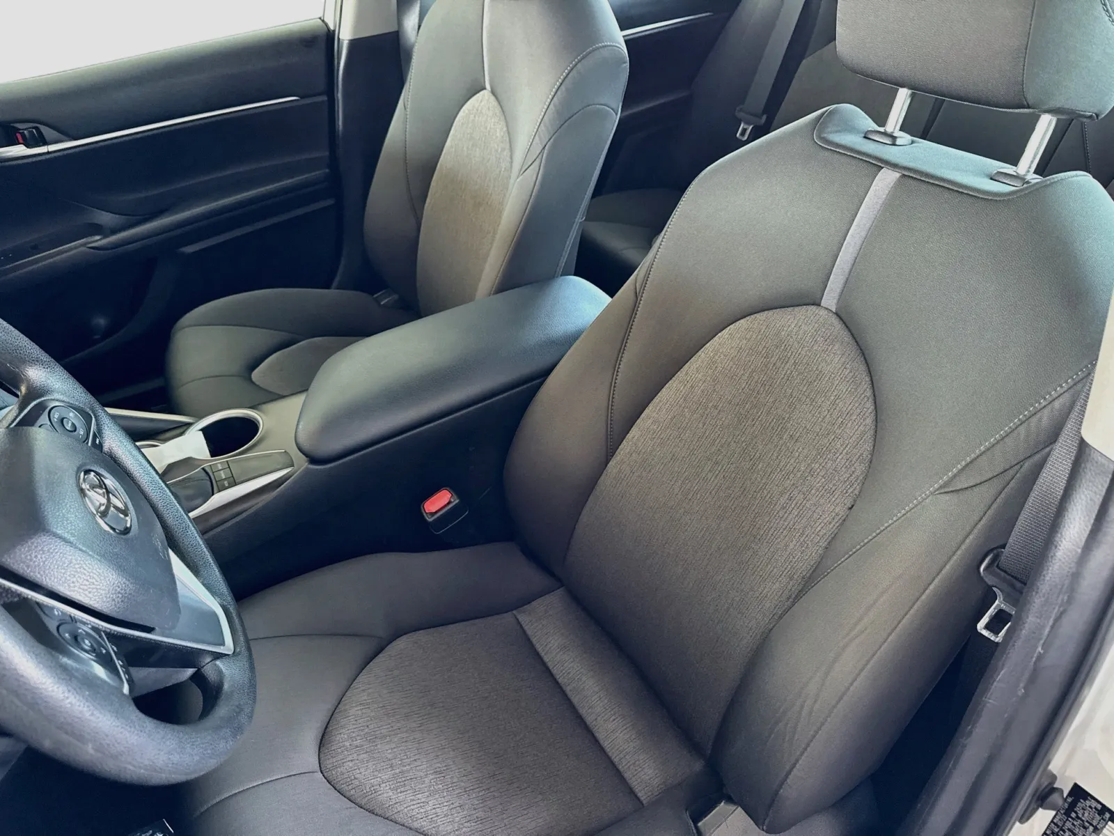 Toyota Camry photo 12