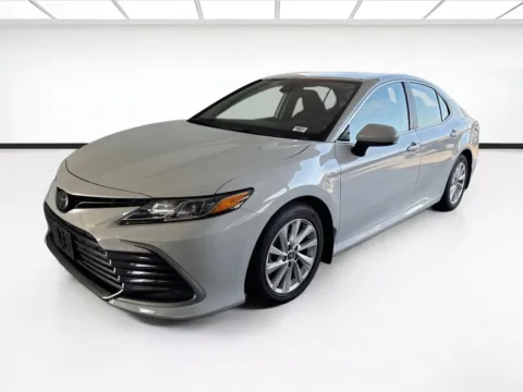 White 2023 Toyota Camry LE for sale in Fontana, CA