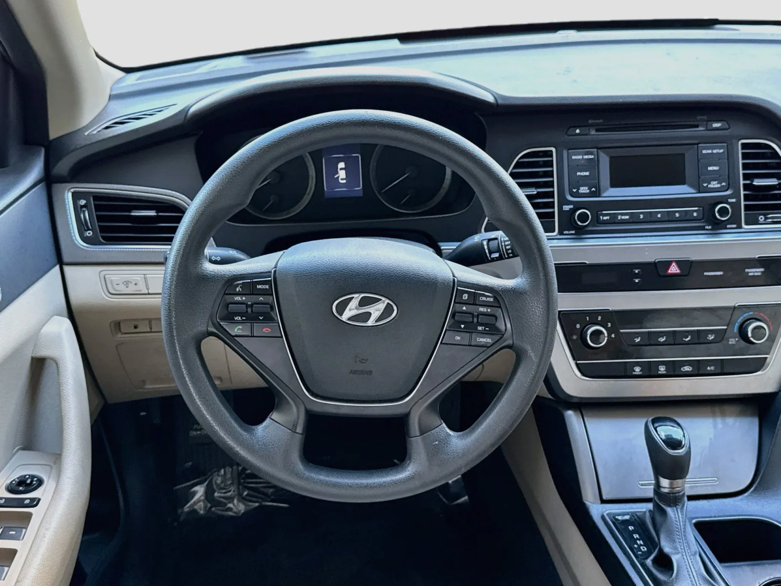 Hyundai Sonata photo 12