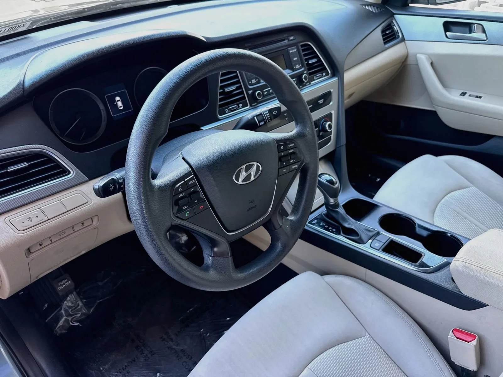 Hyundai Sonata photo 7