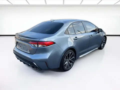 More photos of 2022 Toyota Corolla SE at KarGenie, CA