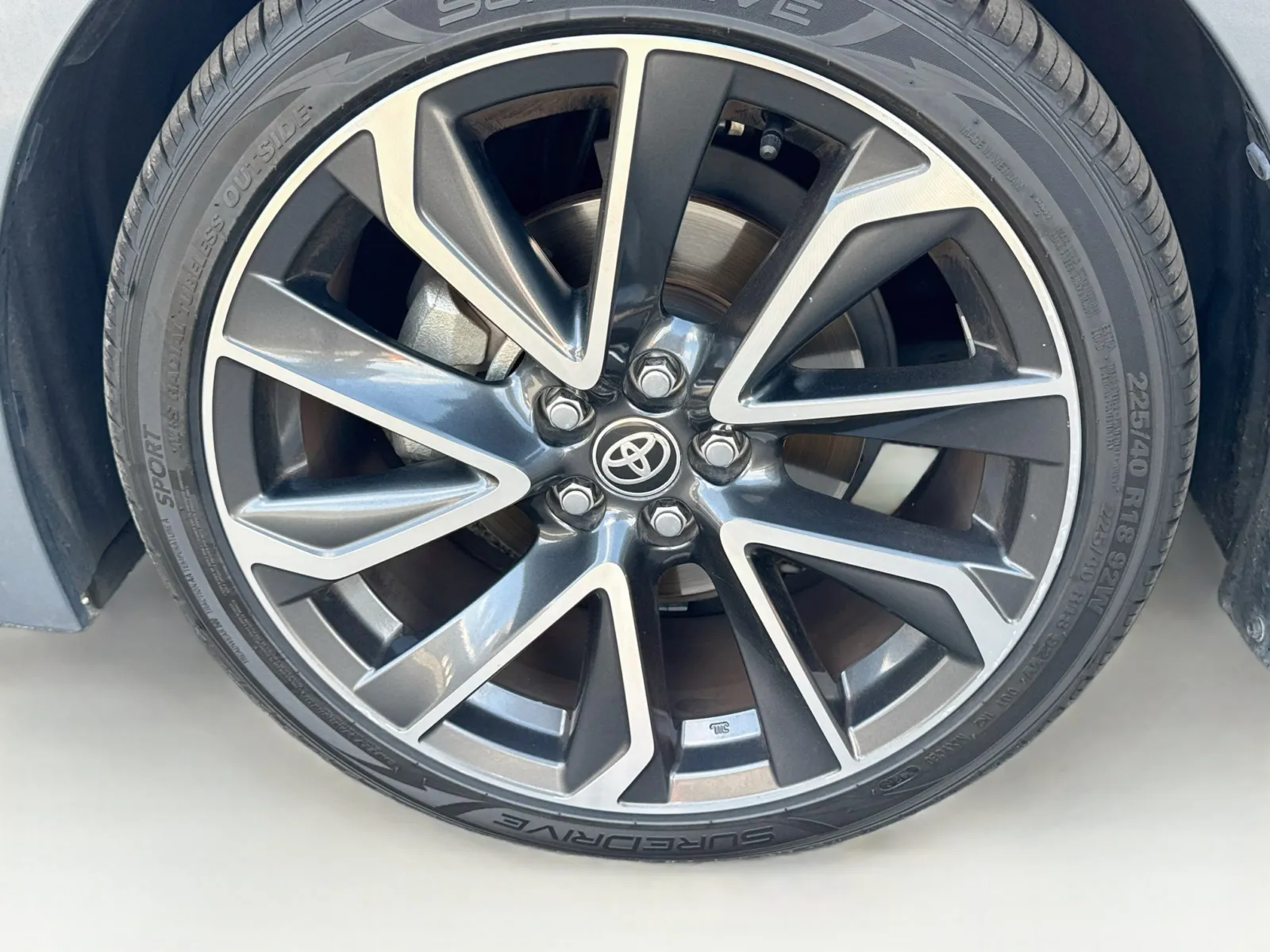 Toyota Corolla photo 18