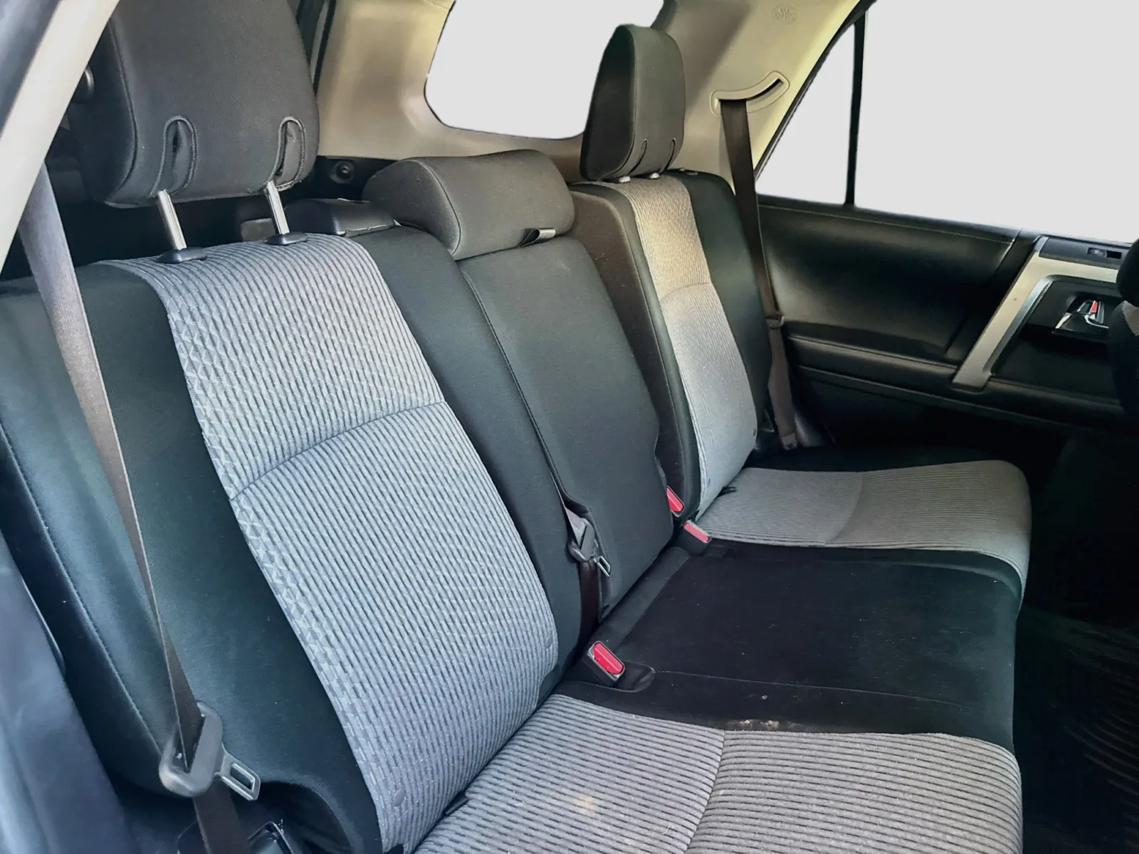 Toyota 4Runner photo 16
