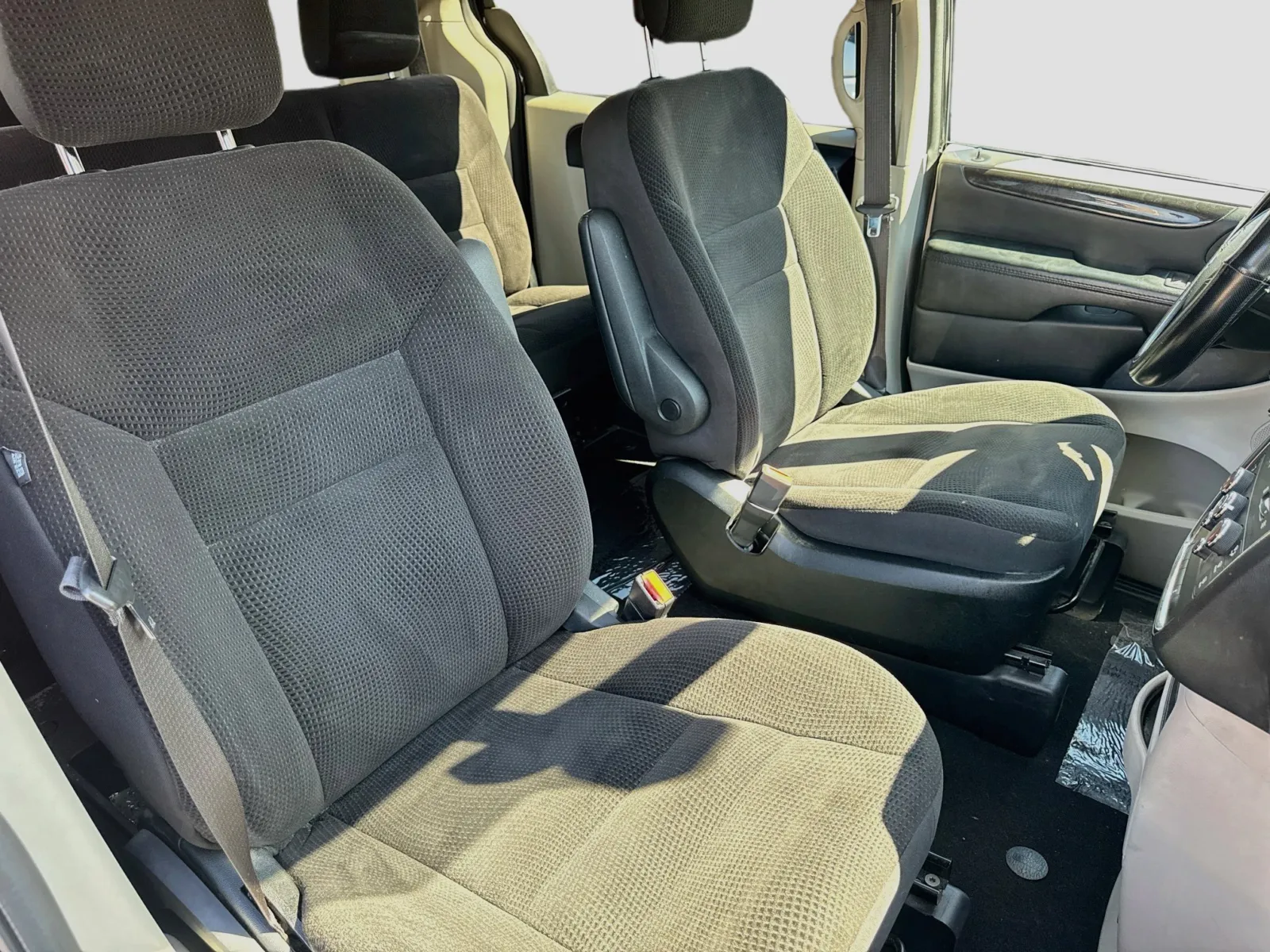 Dodge Grand Caravan photo 19