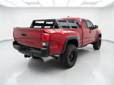 More photos of 2021 Toyota Tacoma SR at KarGenie, CA