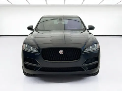Photos of 2020 Jaguar F-PACE 25t Prestige for sale in Fontana, CA at KarGenie