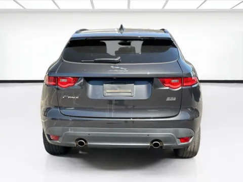 More photos of 2020 Jaguar F-PACE 25t Prestige at KarGenie, CA