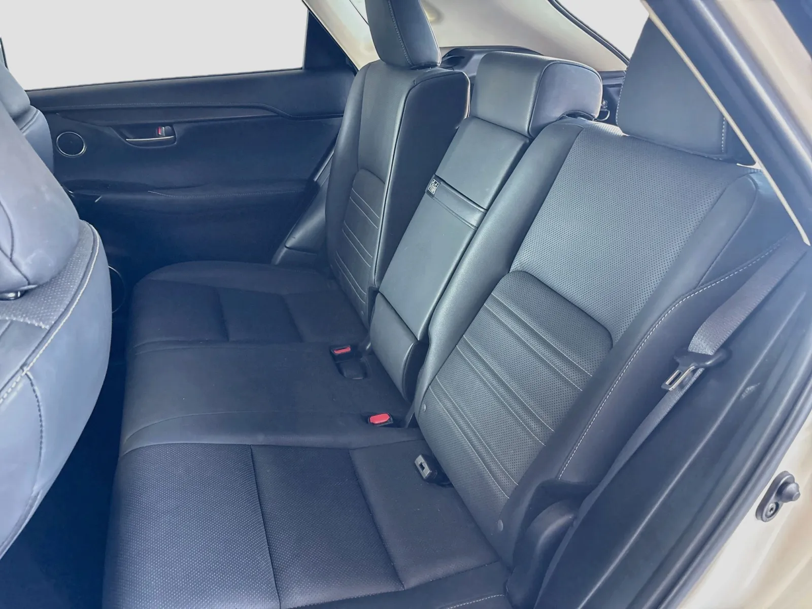 Lexus NX photo 17