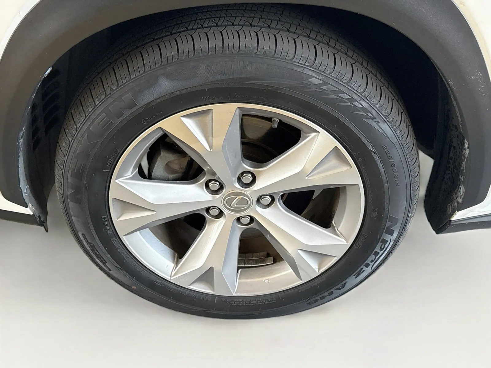 Lexus NX photo 21