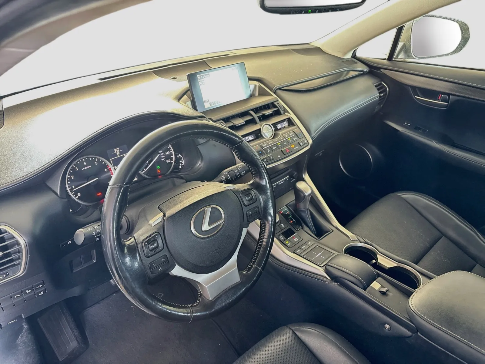Lexus NX photo 7