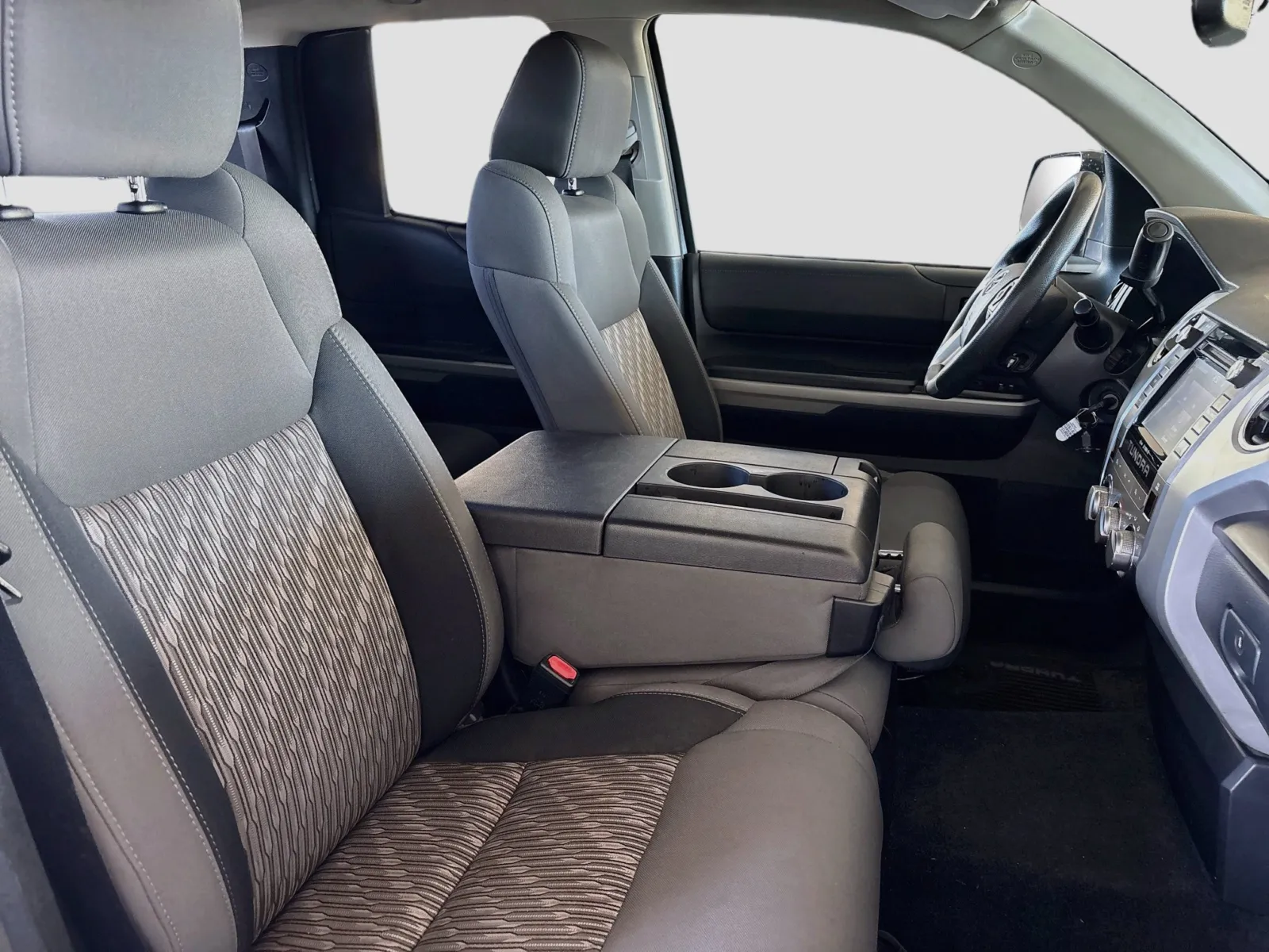 Toyota Tundra photo 18