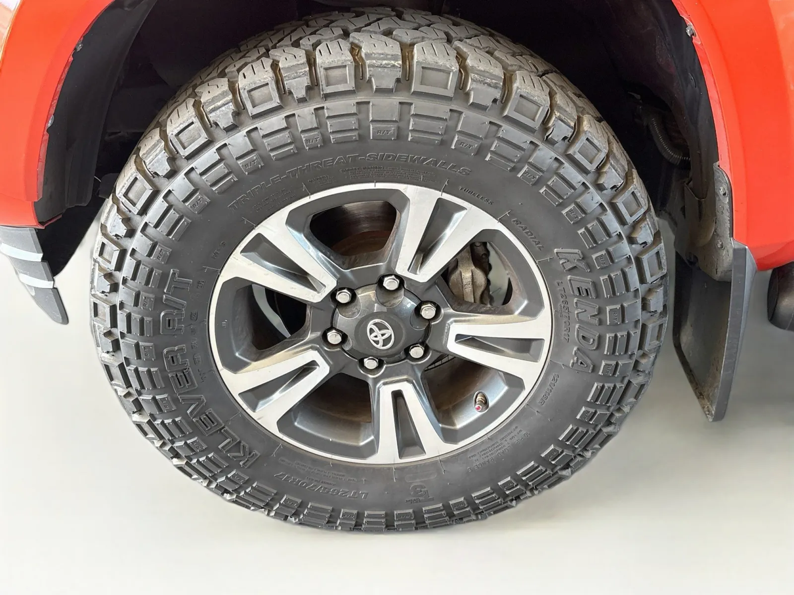 Toyota Tacoma photo 20