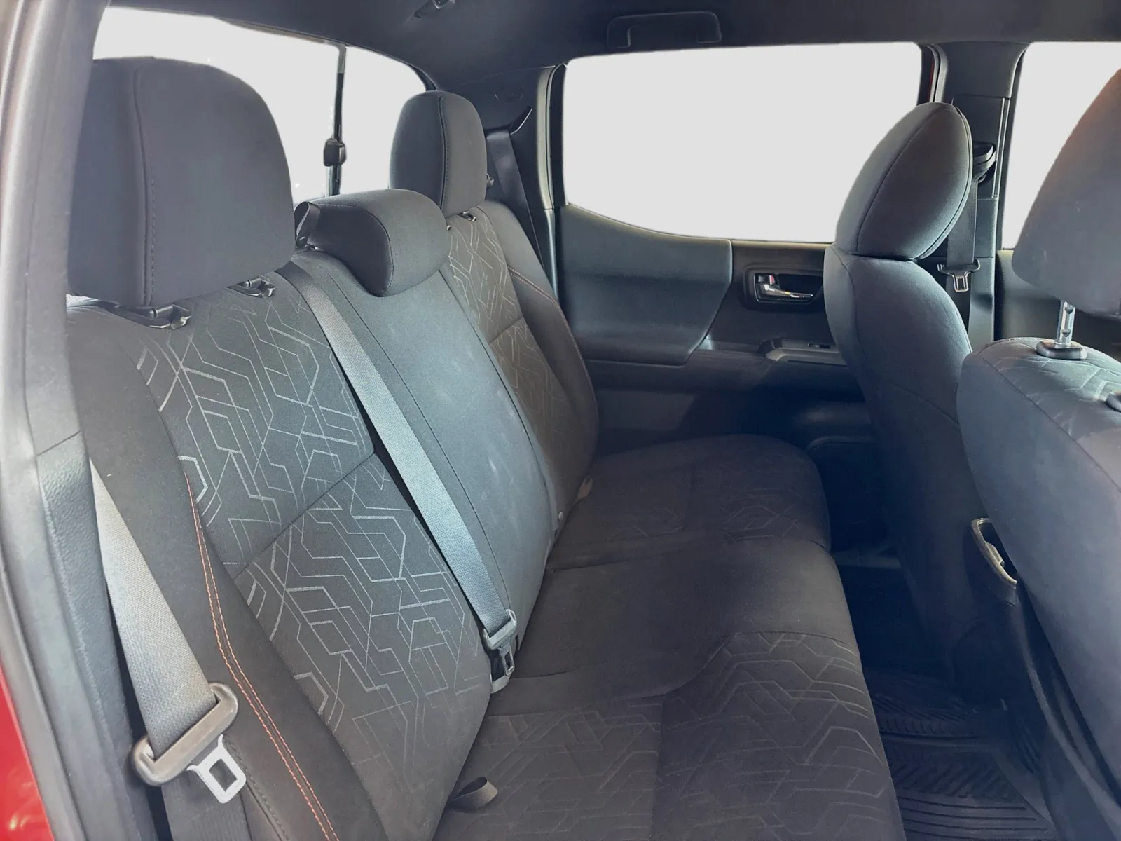 Toyota Tacoma photo 18