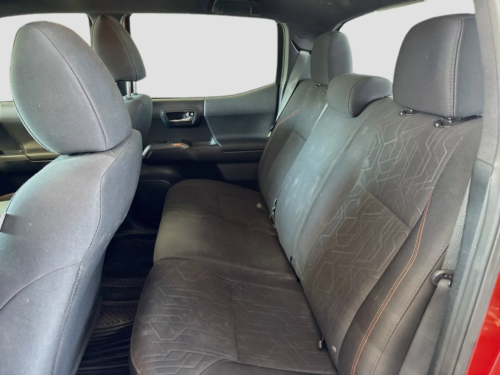 Toyota Tacoma photo 17
