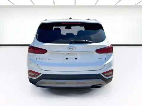 More photos of 2019 Hyundai Santa Fe SE at KarGenie, CA