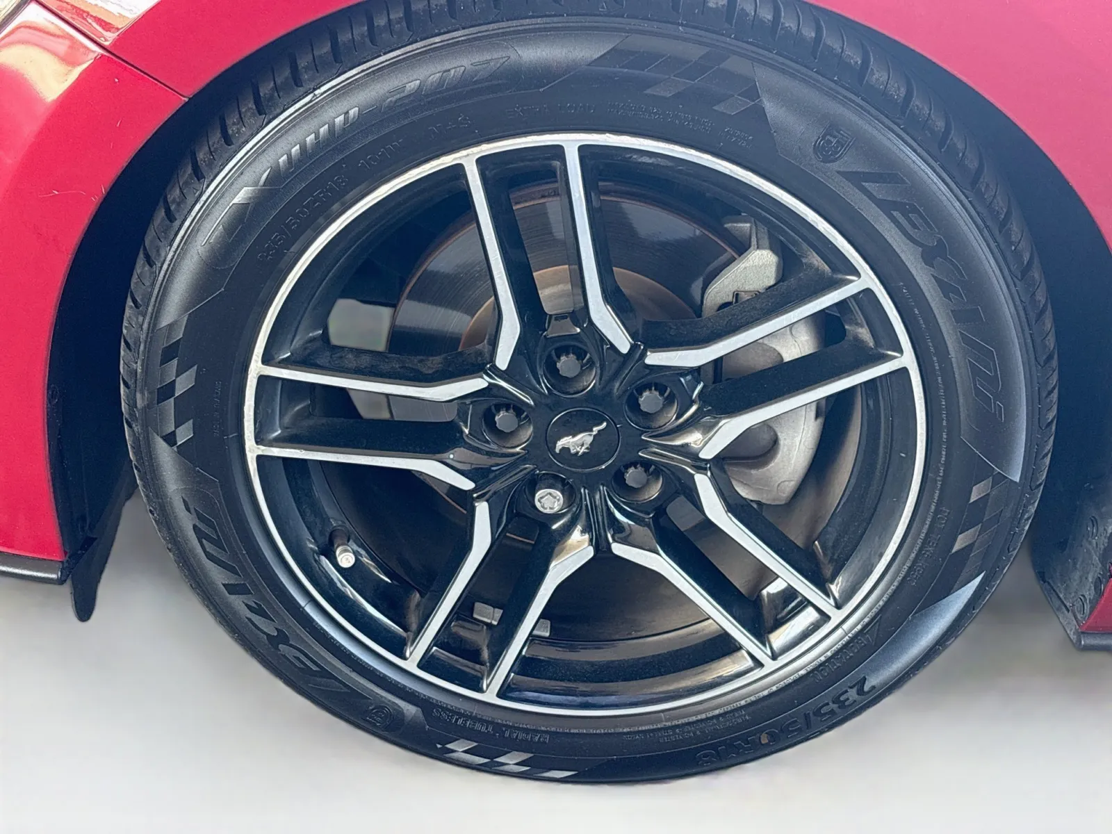 Ford Mustang photo 19