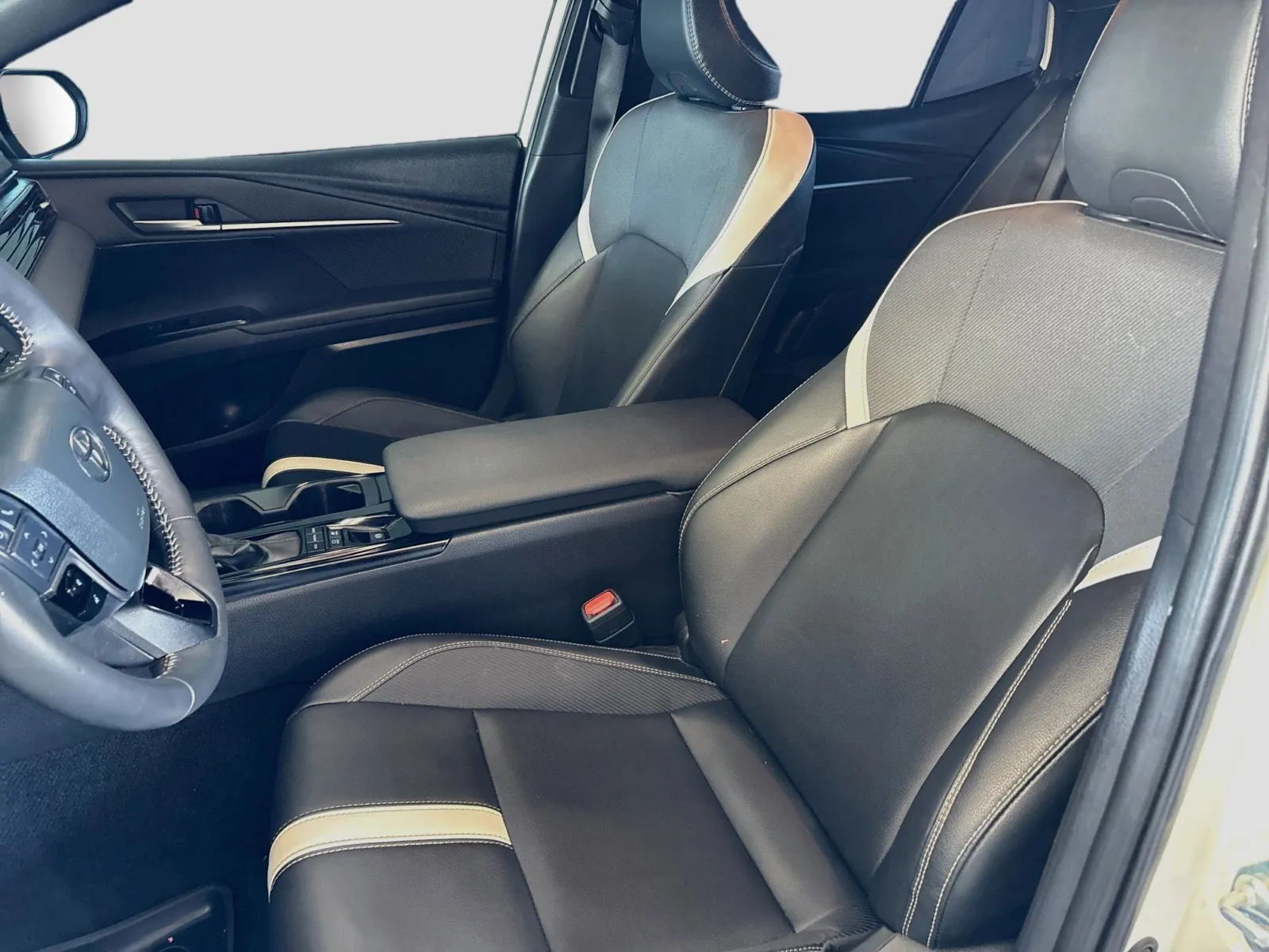 Toyota Camry photo 15