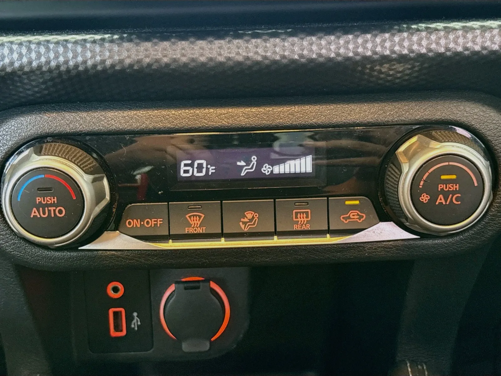 Nissan Kicks photo 11