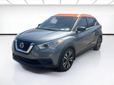 Gray 2019 Nissan Kicks SV for sale in Fontana, CA