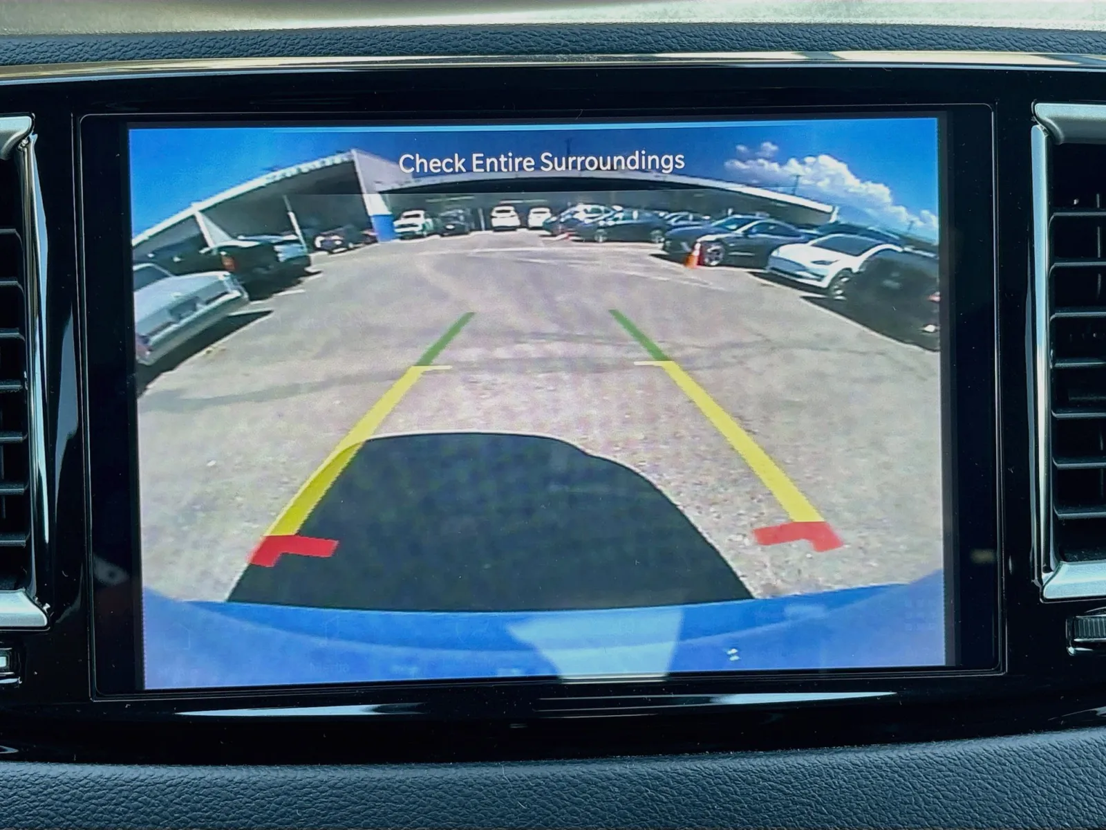 Chrysler Pacifica photo 9