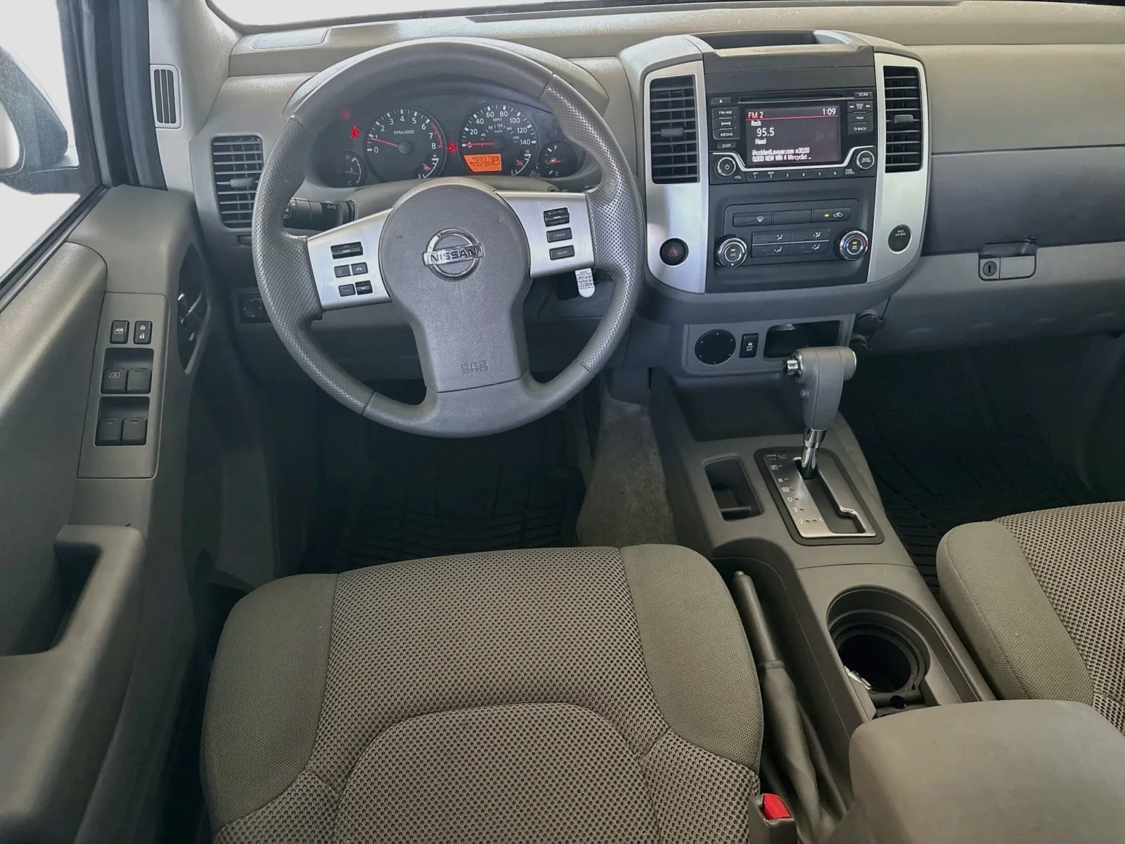 Nissan Frontier photo 13