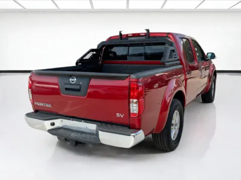 More photos of 2016 Nissan Frontier SV at KarGenie, CA