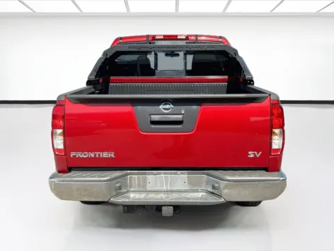More photos of 2016 Nissan Frontier SV at KarGenie, CA