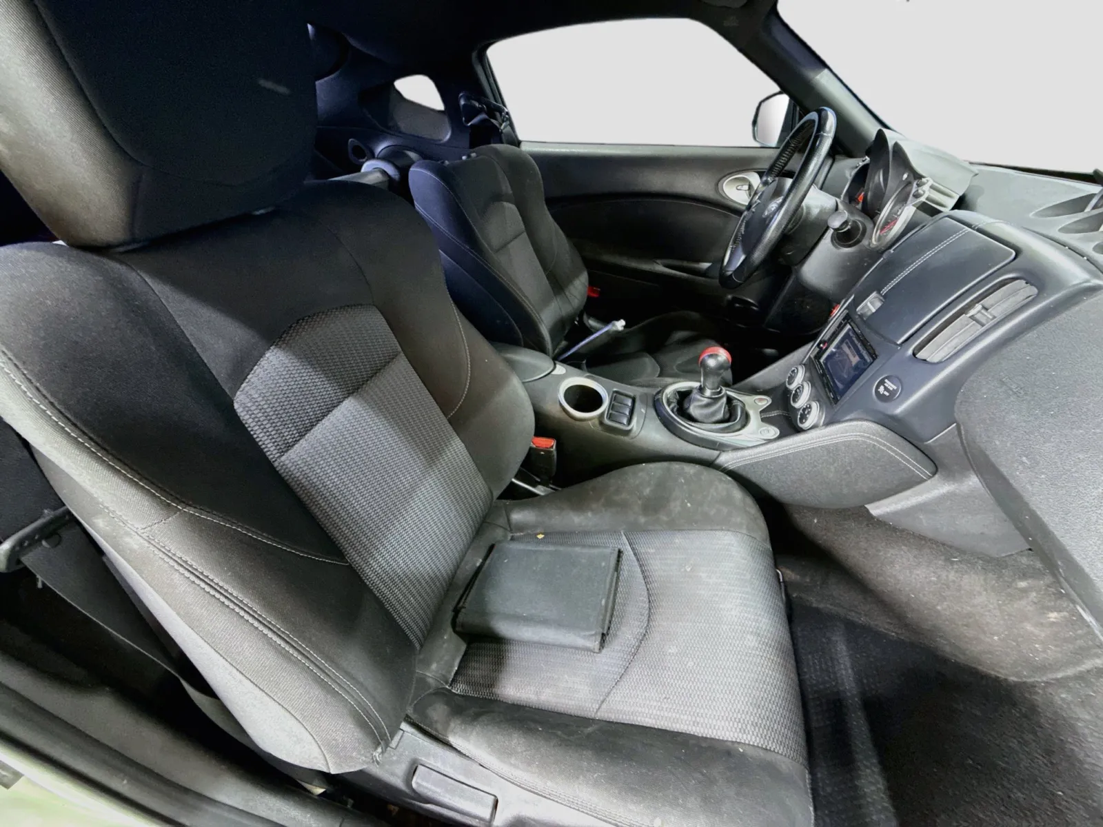 Nissan 370Z photo 13