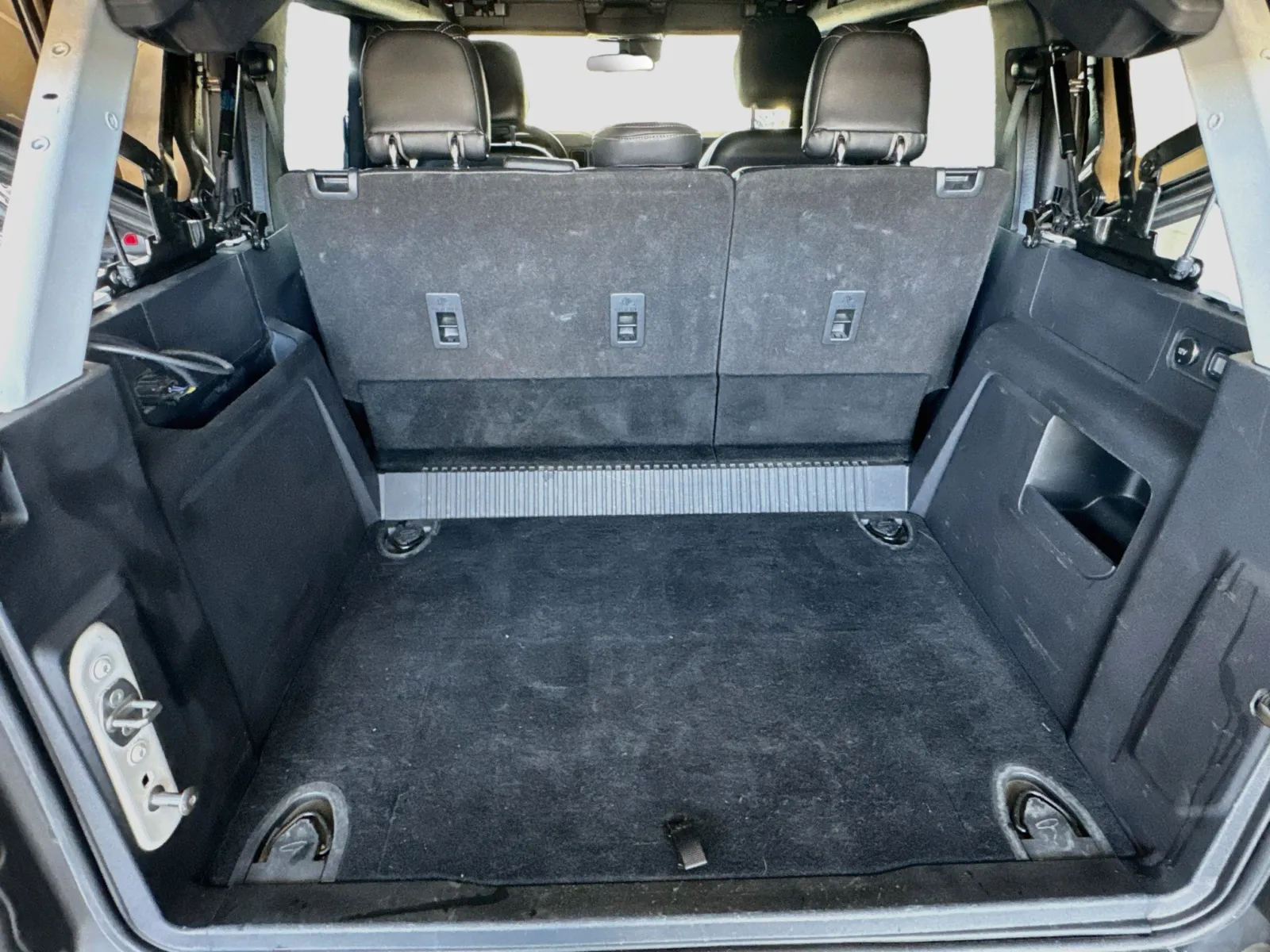 Ford Bronco photo 15