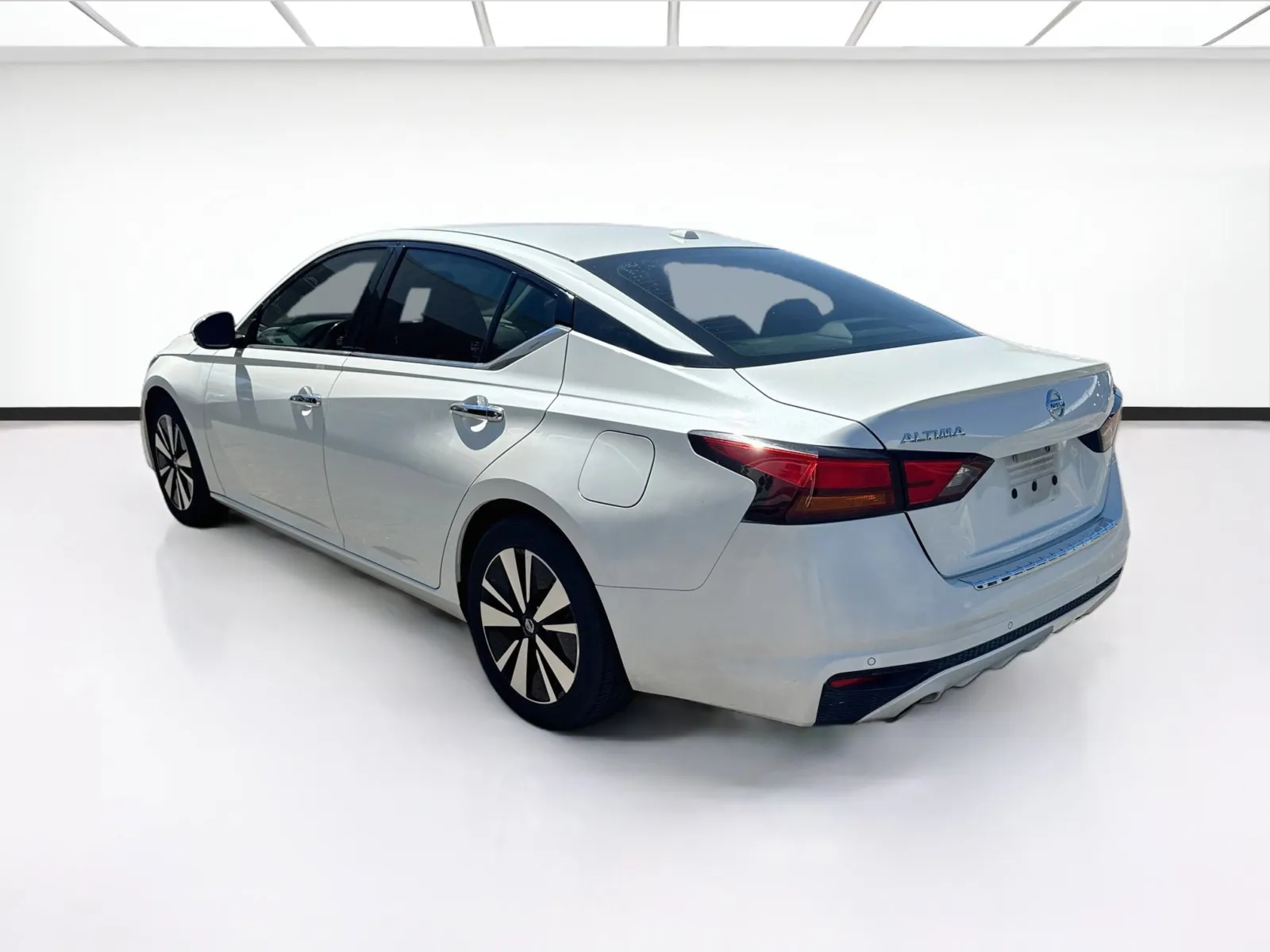 Nissan Altima photo 6