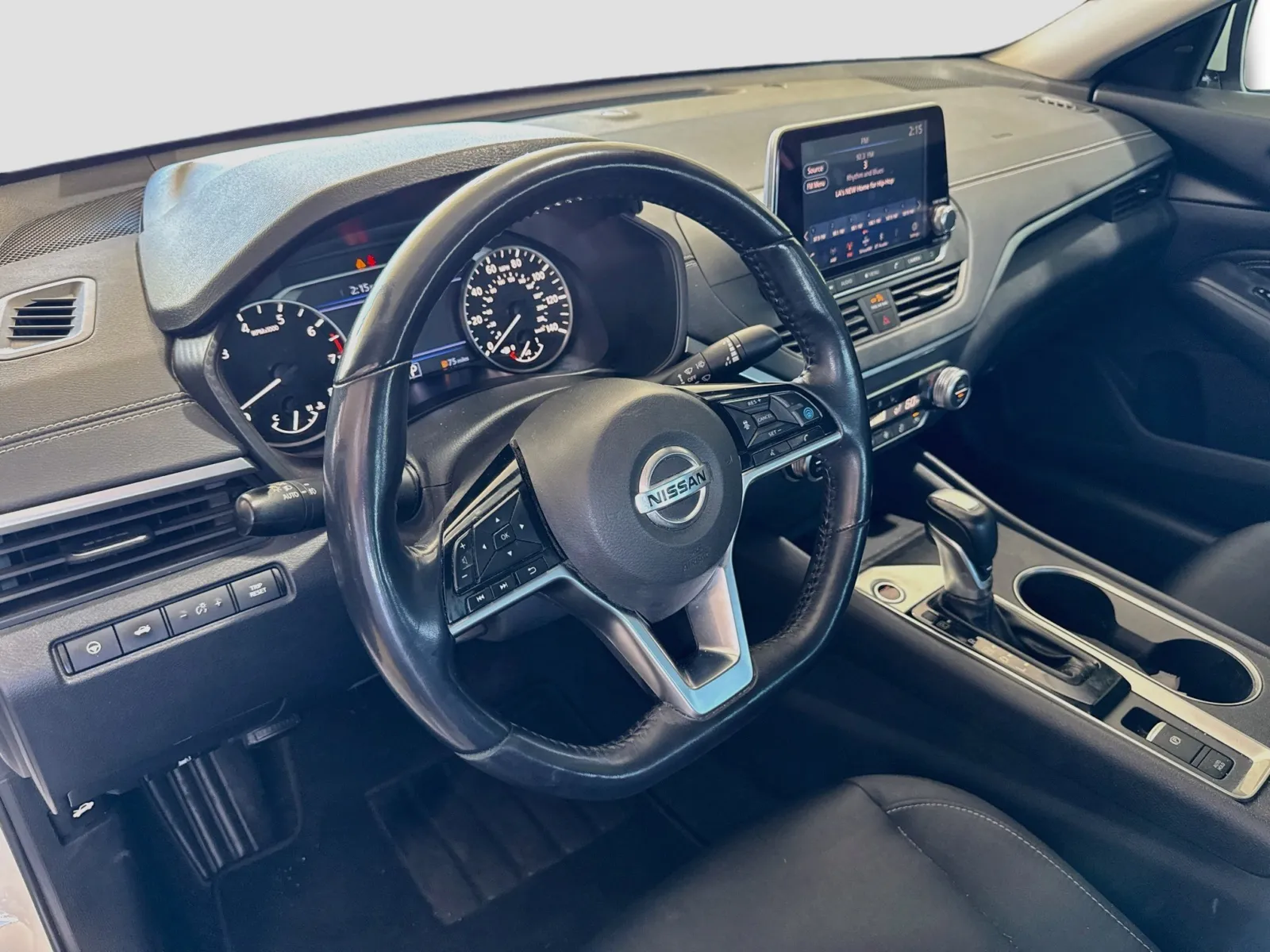 Nissan Altima photo 7