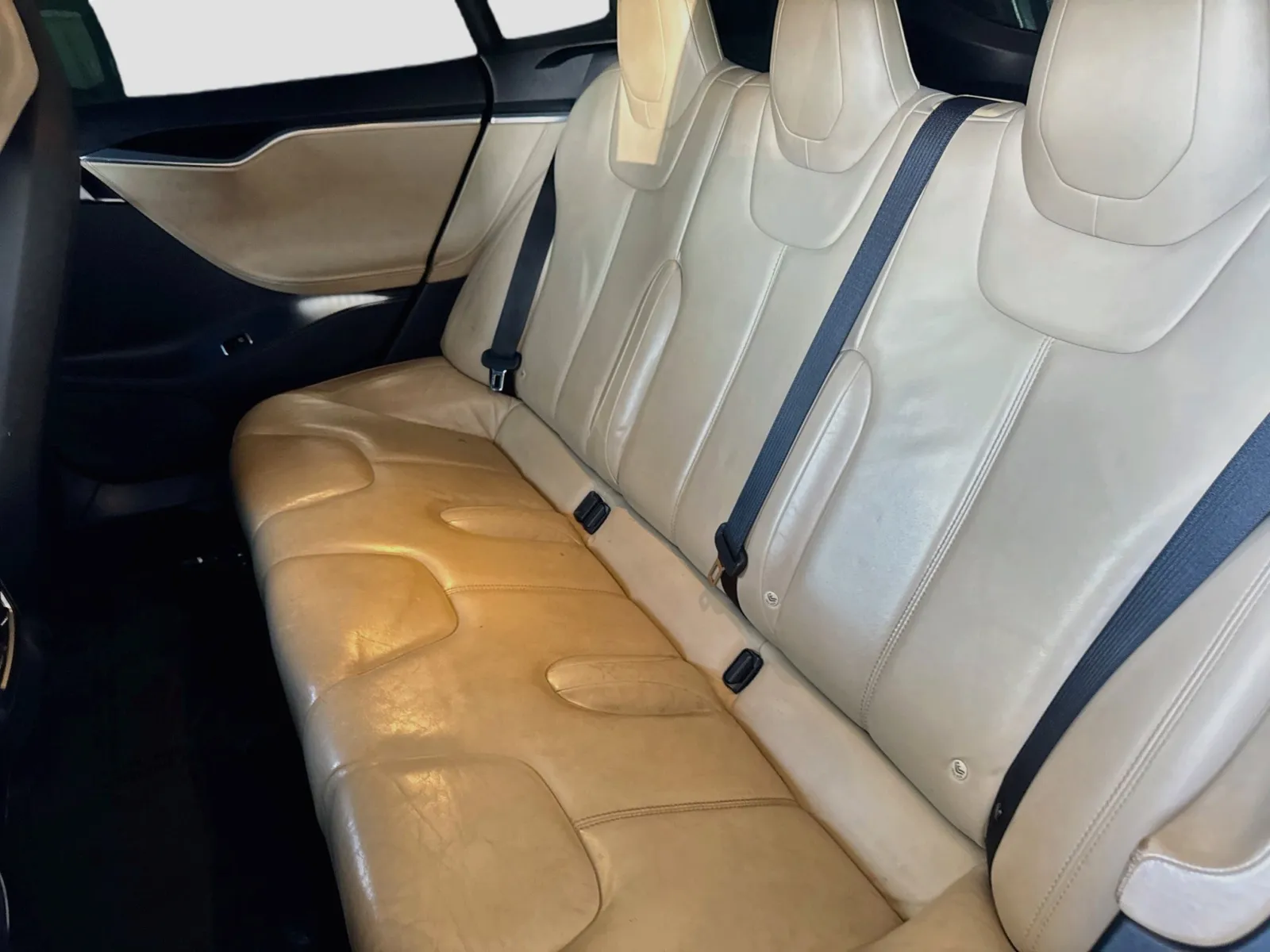 Tesla Model S photo 15
