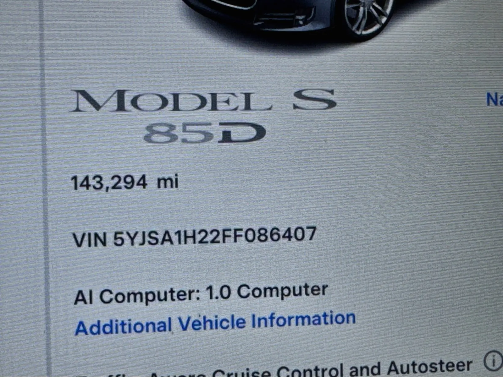 Tesla Model S photo 8