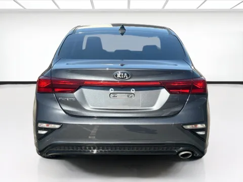 More photos of 2020 Kia Forte LXS at KarGenie, CA